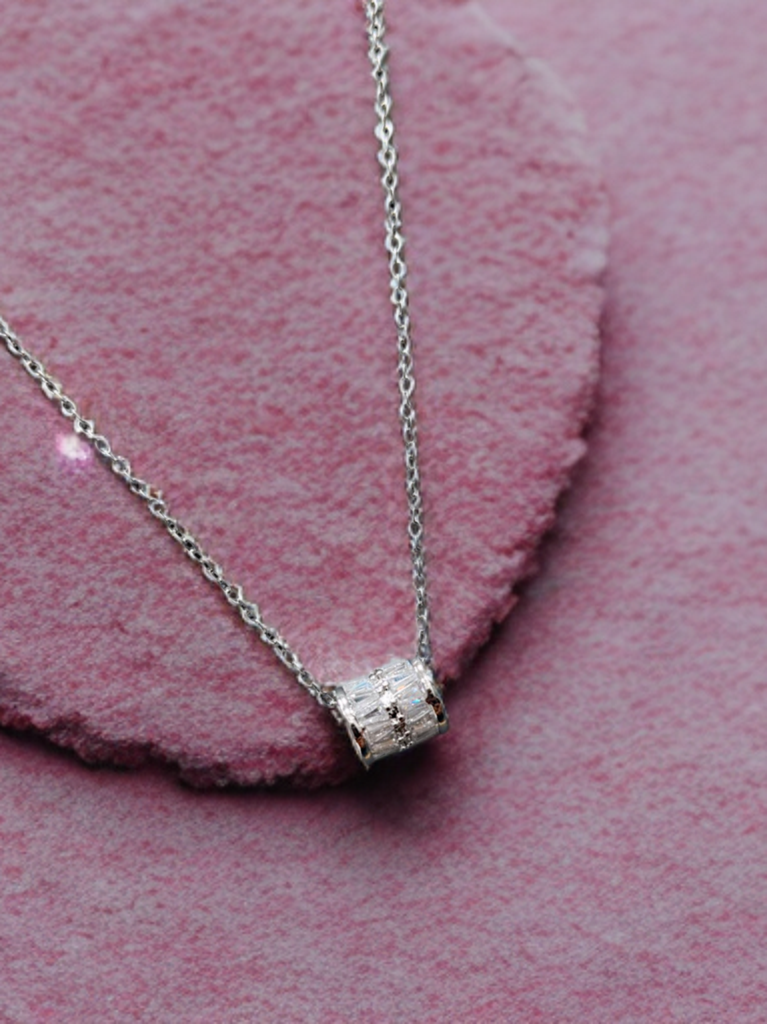 Minimal Silver Pendant Necklace for Women – Anti Tarnish Waterproof Barrel Charm Chain Under ₹499