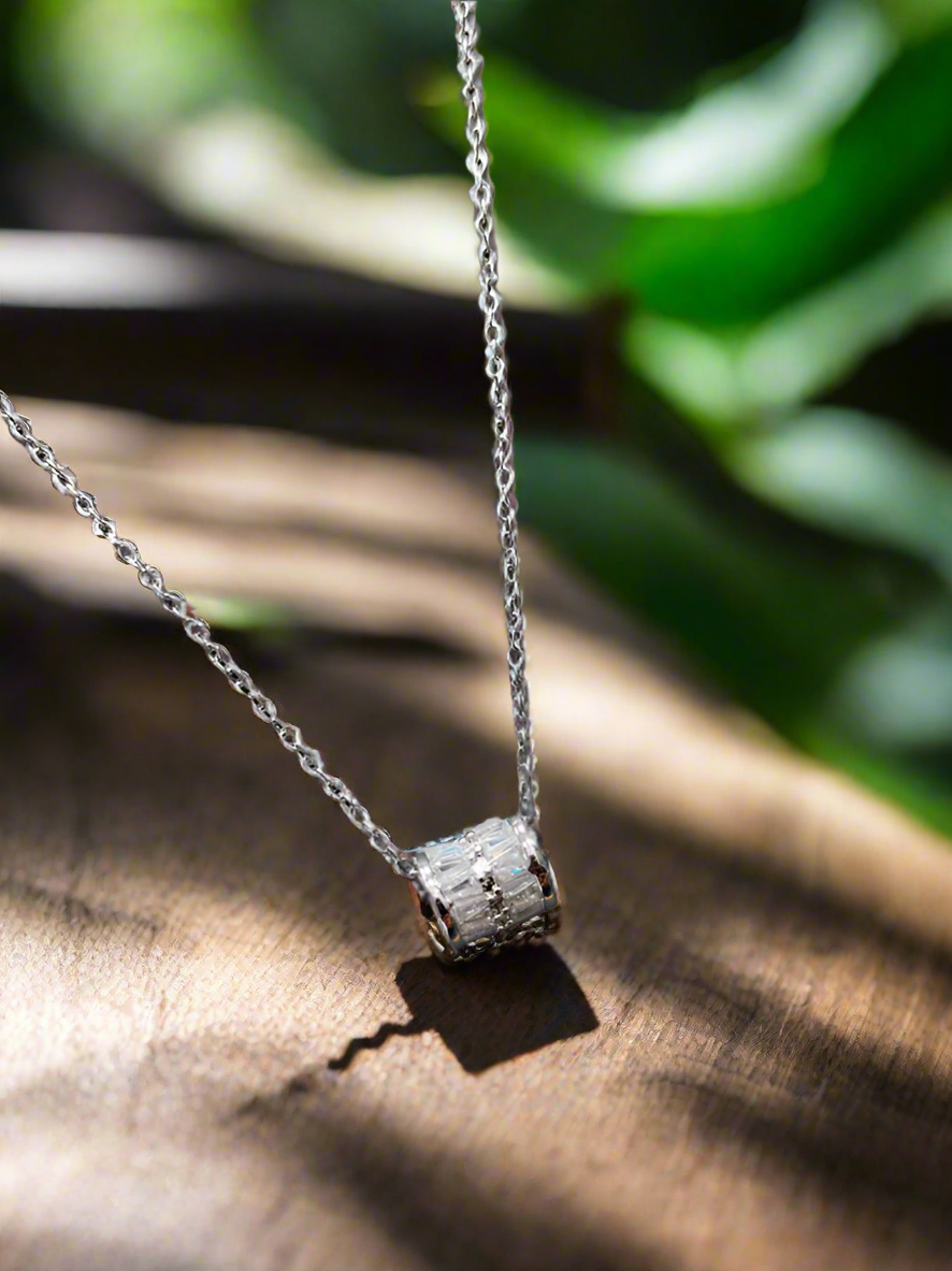 Radiant Axis Pendant