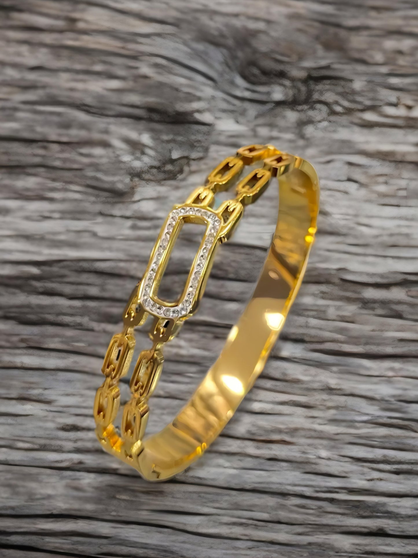 Orion Link Cuff