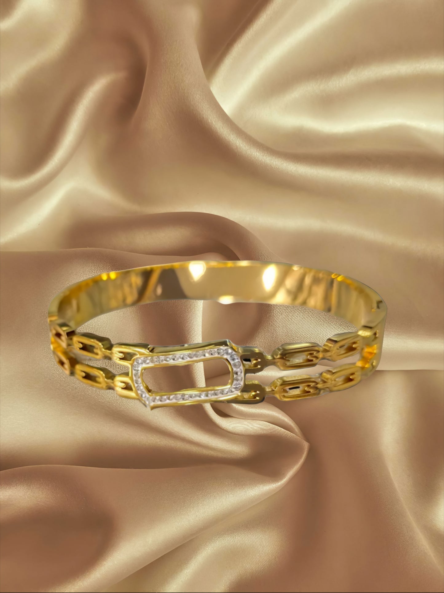 Orion Link Cuff