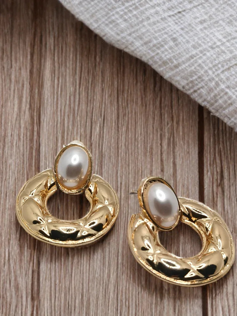 Celeste Pearl Studs