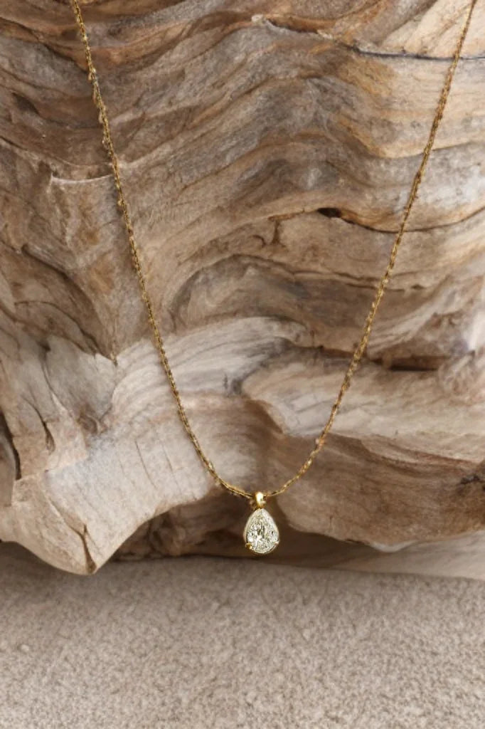 Serein Solitaire Necklace