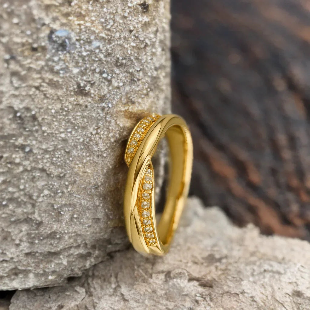 Serein Gold twist Ring