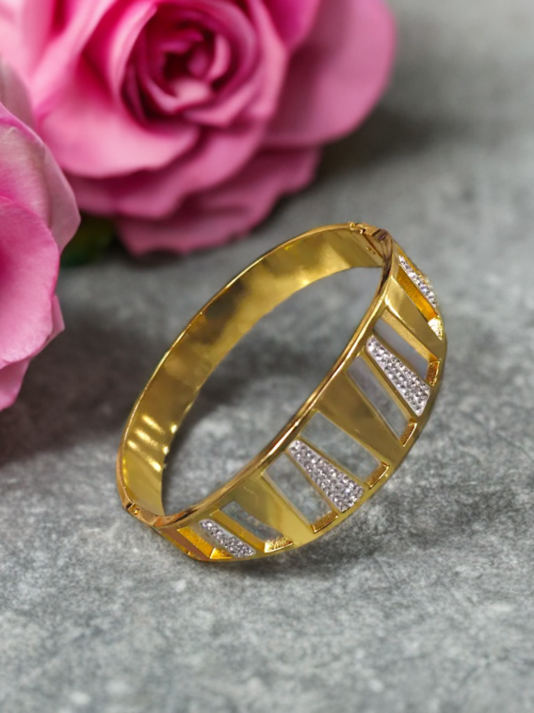 Zaria Sunburst Cuff
