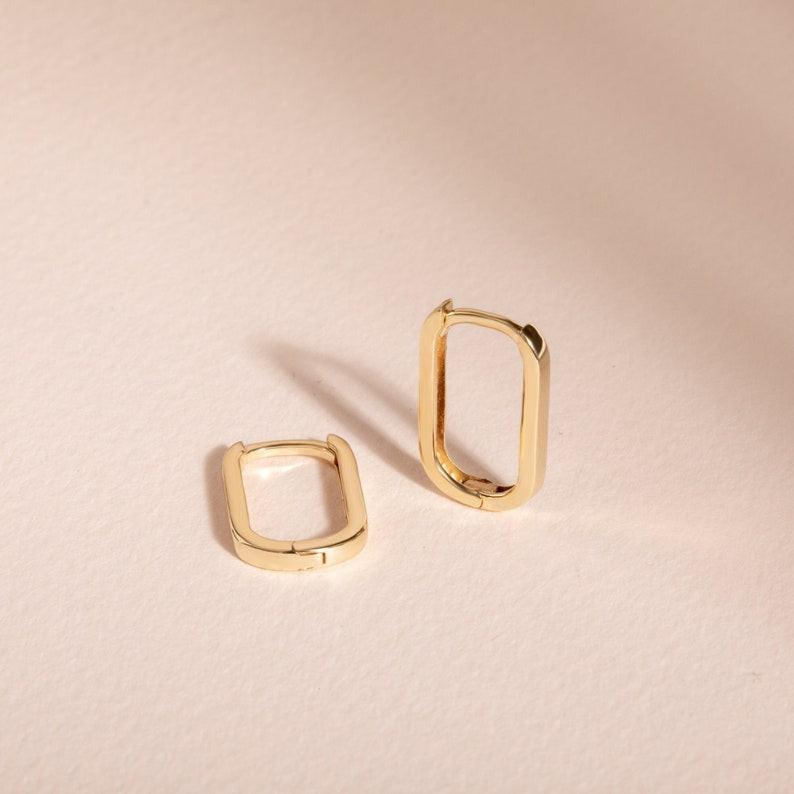 Aurelia Rectangular Hoops – 18K Gold Plated