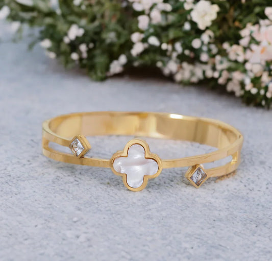 CloverBloom Bangle